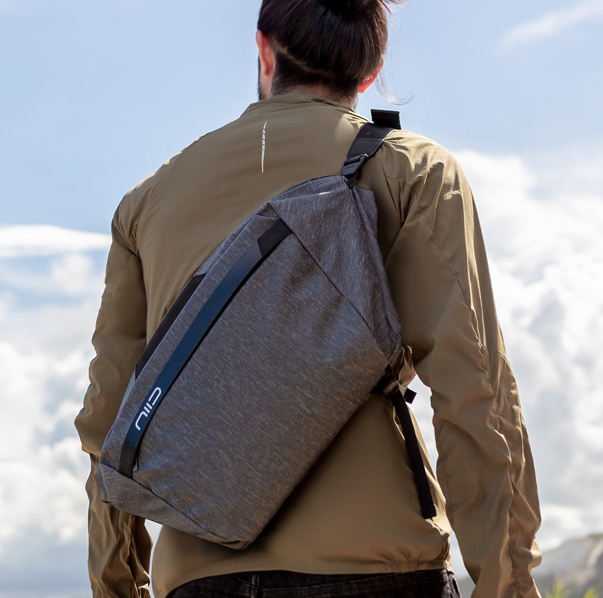 Cache Hybrid Tech Sling and Duffle