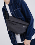 Radiant Urban Sling R1 時尚隨身袋 - 隕石黑