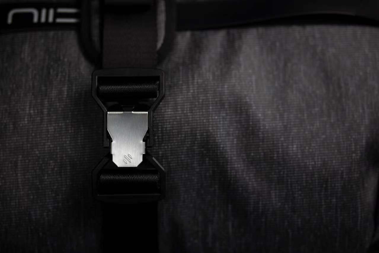 Cache Hybrid Tech Sling and Duffle