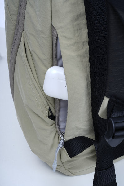 NEO Nomad N3 輕量手提電腦背囊 19L - 亞麻綠 (710g)